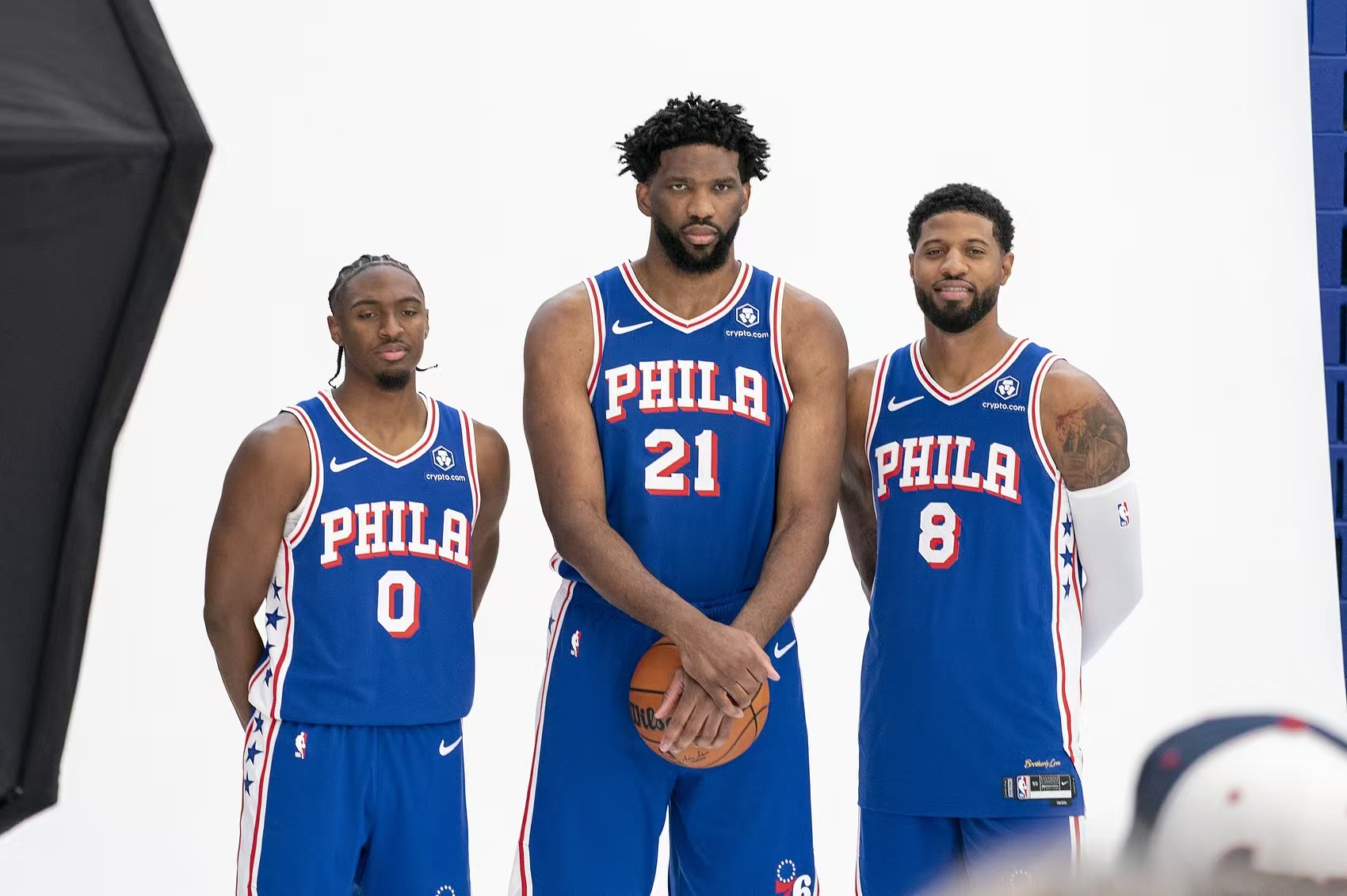  赛后NBA季后赛传出新动向，门兴格拉德巴赫再遭质疑，高层表态——媒体盛赞，资深球员宣示担当