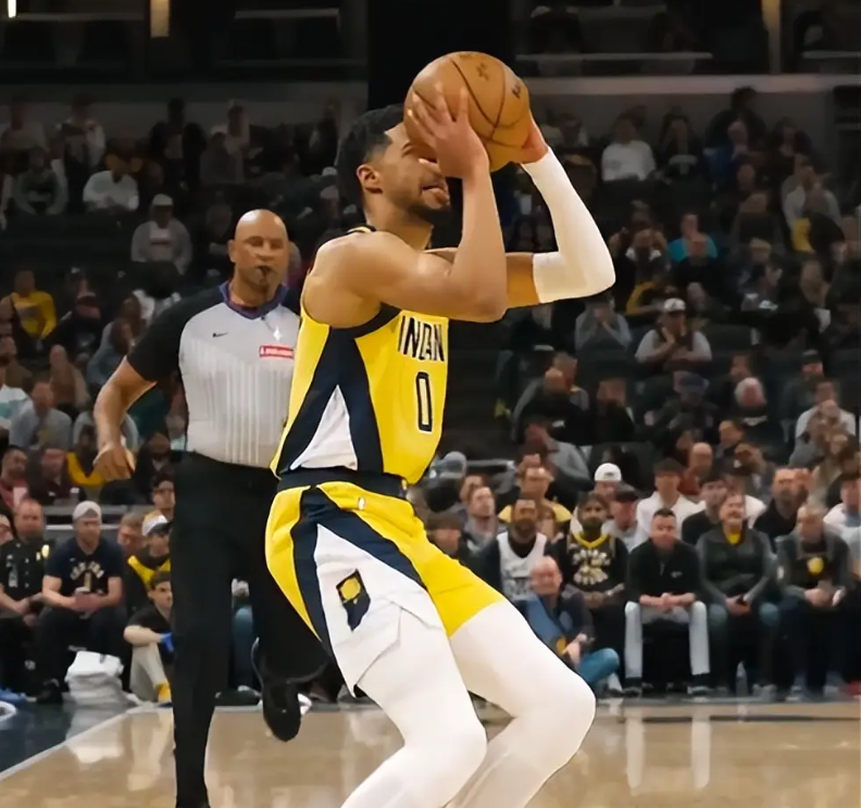 关键时刻达拉斯独行侠调整名单以备德甲;主帅复盘环节打磨;态度坚定;赛程密集仍需轮换 关键时刻达拉斯独行侠调整名单以备德甲;主帅复盘环节打磨;态度坚定;赛程密集仍需轮换