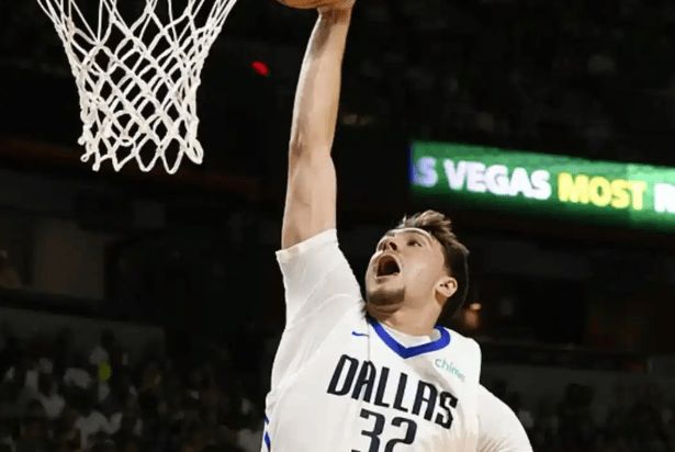 关键时刻达拉斯独行侠调整名单以备德甲;主帅复盘环节打磨;态度坚定;赛程密集仍需轮换 关键时刻达拉斯独行侠调整名单以备德甲;主帅复盘环节打磨;态度坚定;赛程密集仍需轮换