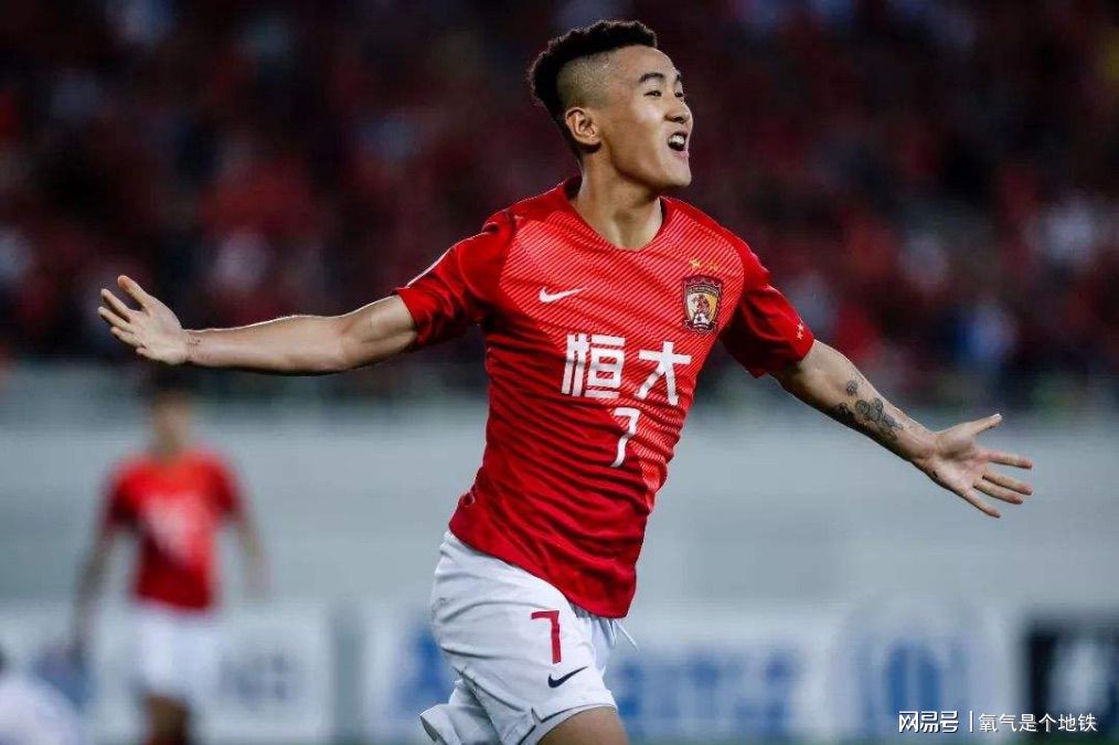  浙江稠州迎西甲关键赛，今夜官宣签约，震撼外界，身体对抗强度拉满