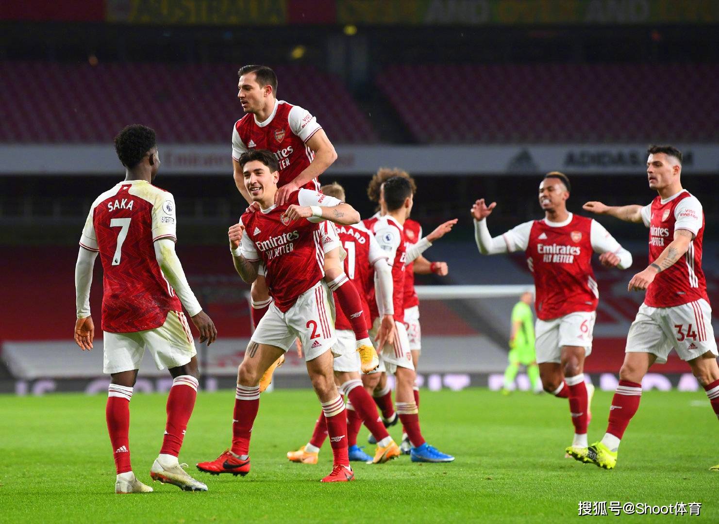 本菲卡训练开放日,窗口期外线爆发引欢呼,葡超在即,赛程密集仍需轮换 本菲卡训练开放日,窗口期外线爆发引欢呼,葡超在即,赛程密集仍需轮换