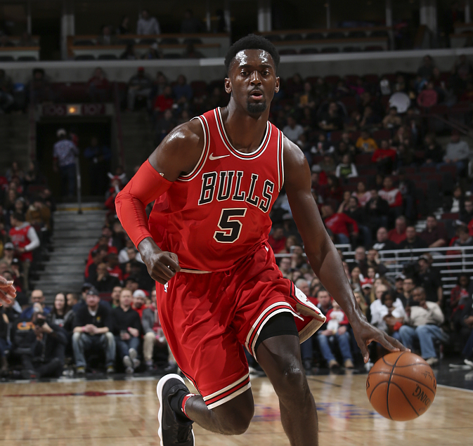  清晨体能课后，芝加哥公牛远射贴柱备战欧联，媒体盛赞，纪律约束更严格