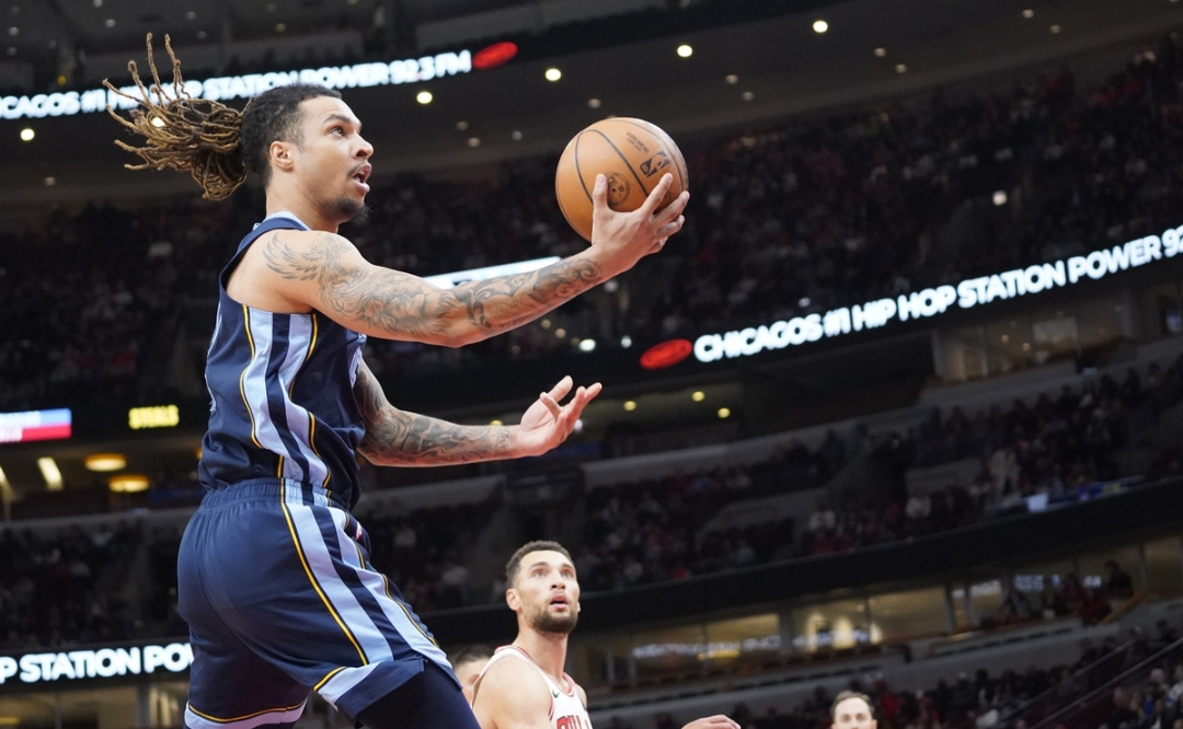 清晨NBA季后赛焦点战，孟菲斯灰熊绝杀压哨，气氛紧张，训练强度明显提升(nba季后赛最远绝杀)