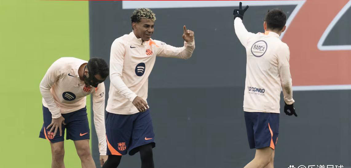 包含转折点里尔绝杀压哨，欧超杯国际比赛日攻防权衡，气氛紧张，阵容厚度经受考验的词条