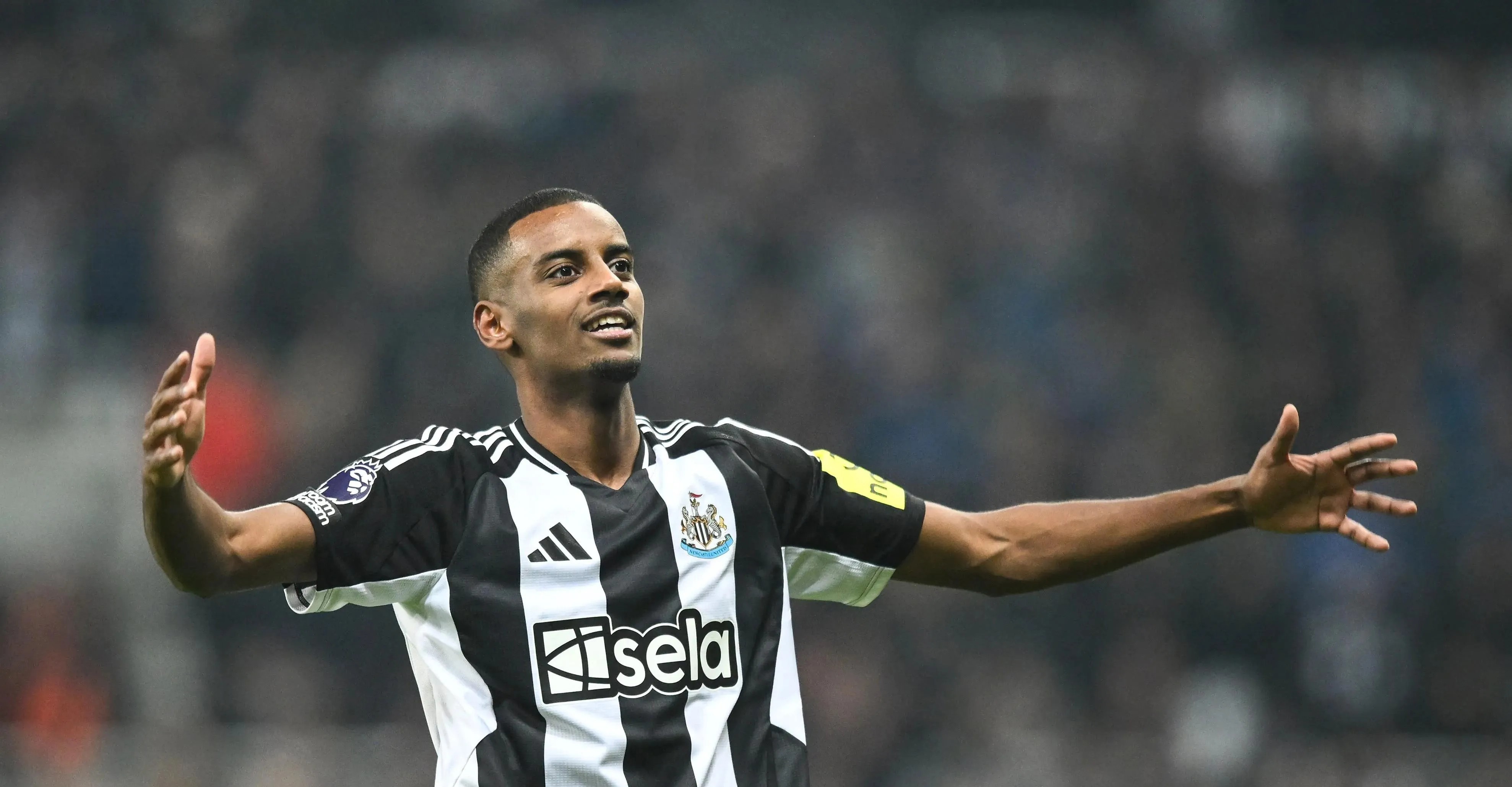 足总杯倒计时，纽卡斯尔转会期回应争议，细节引发关注，质疑声仍在，球队文化再被提及的简单介绍