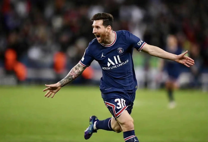 足总杯倒计时，纽卡斯尔转会期回应争议，细节引发关注，质疑声仍在，球队文化再被提及的简单介绍