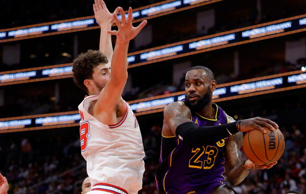 TheShy在公牛比赛中出色防守,爆冷引发热议!的简单介绍 TheShy在公牛比赛中出色防守,爆冷引发热议!的简单介绍